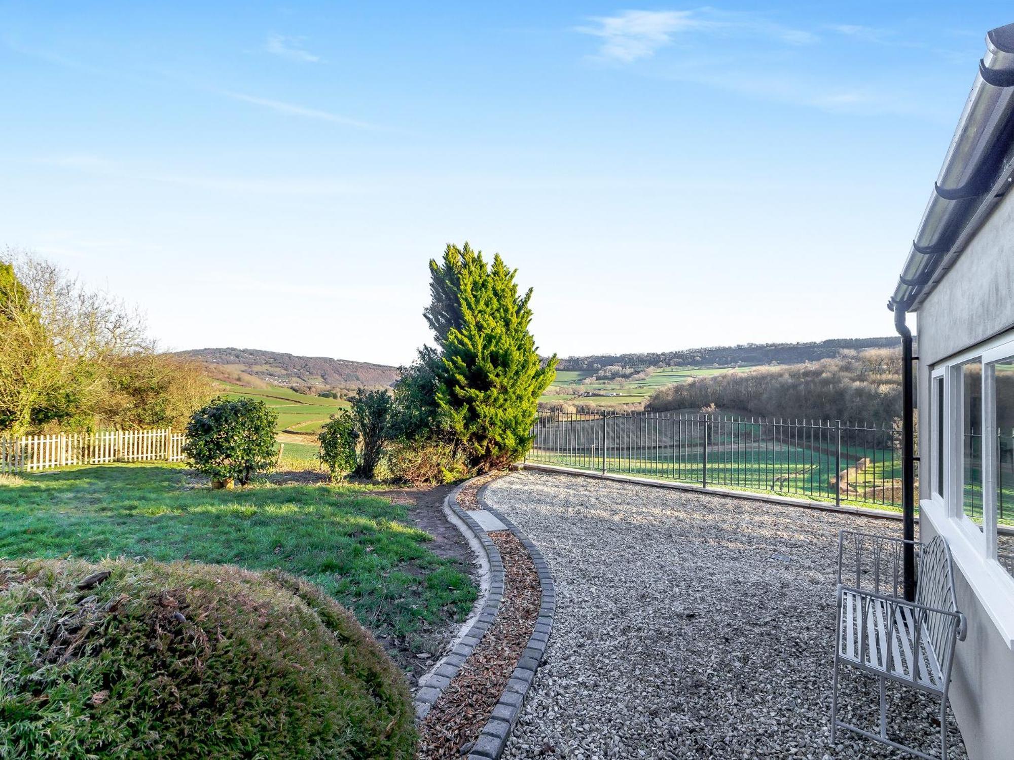 The * Wonastow